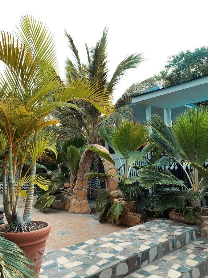 Fx72 Beach Resort ماوميري المظهر الخارجي الصورة